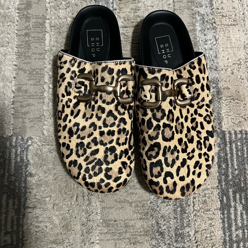 ShuShop Leopard-Print Slip-On Mules with Gold Hardware - Picture 2 of 3